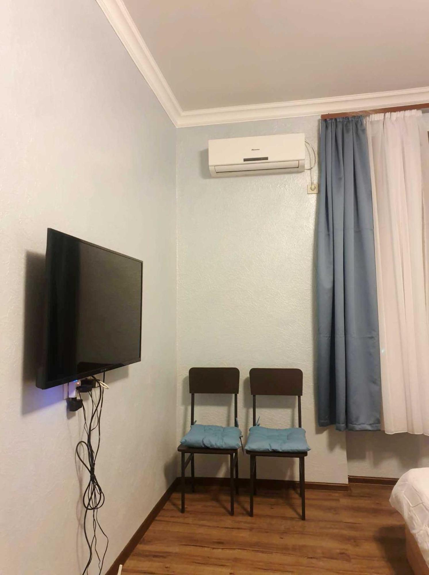 Apartment Near Sasundci Davit Metro Station Yerevan Exterior foto
