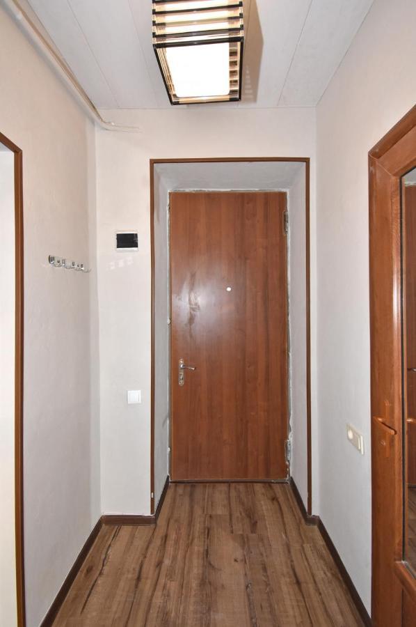 Apartment Near Sasundci Davit Metro Station Yerevan Exterior foto