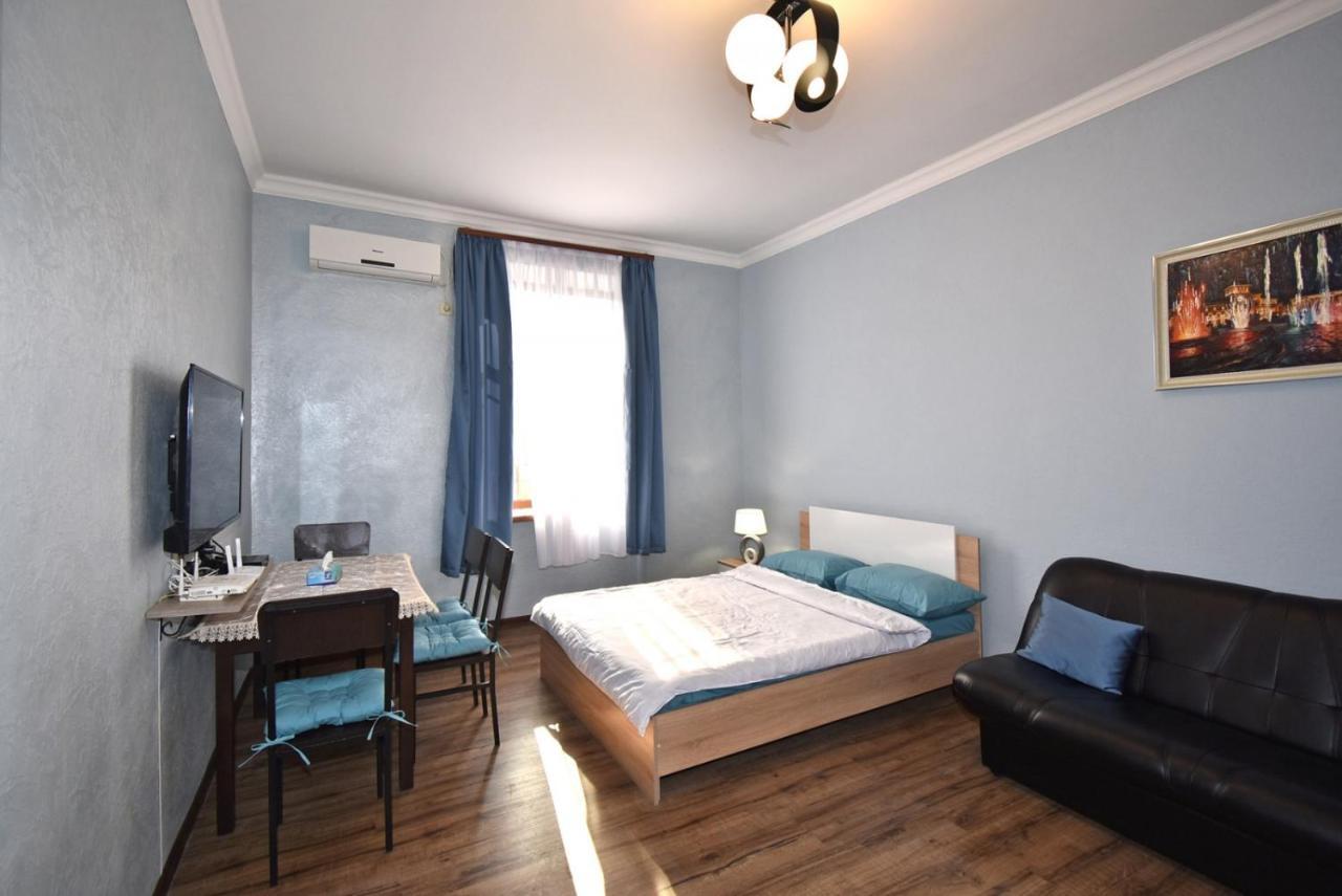 Apartment Near Sasundci Davit Metro Station Yerevan Exterior foto