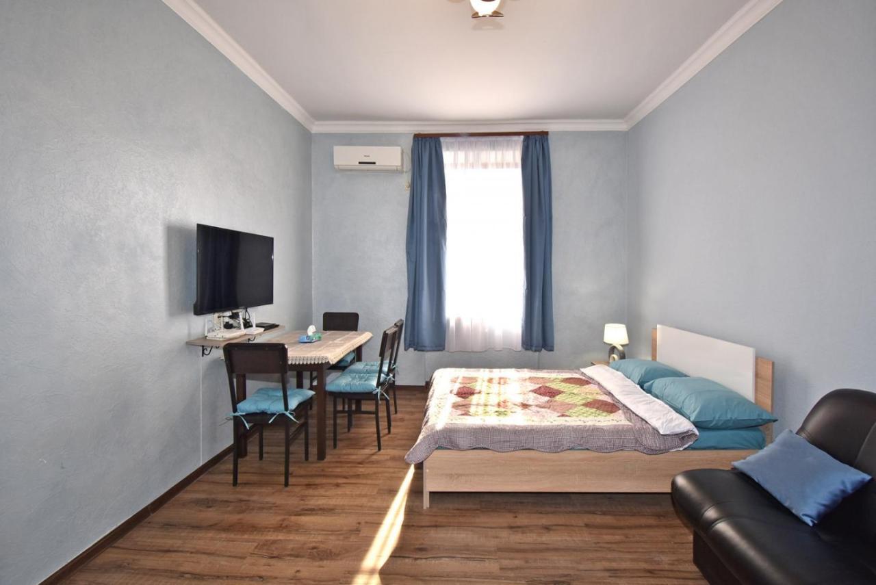 Apartment Near Sasundci Davit Metro Station Yerevan Exterior foto